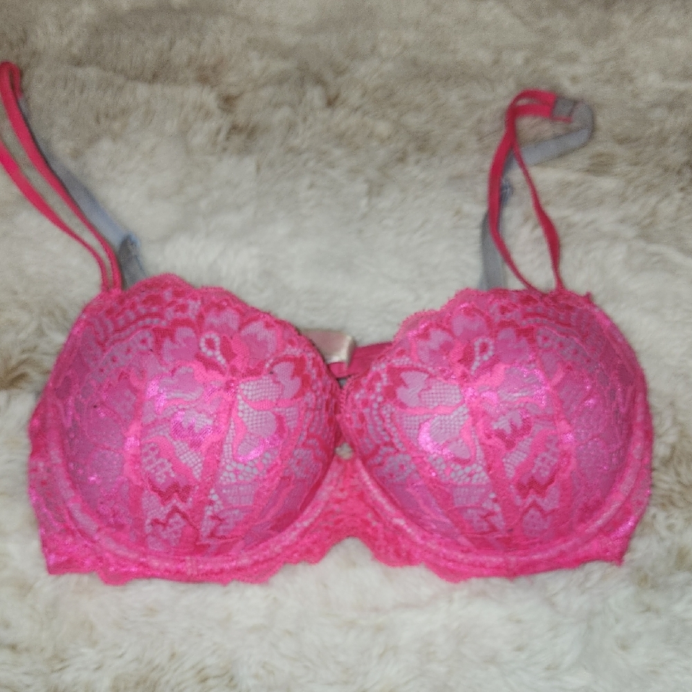 VS Pink 32C Lace Overlay Push-Up Bra